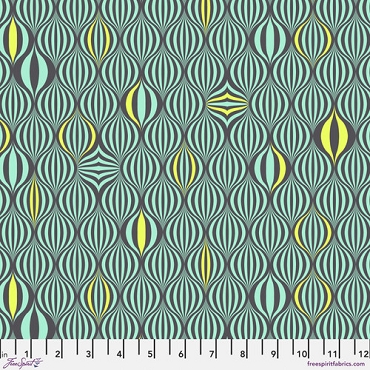 Tula Pink - Untamed - PWTP241 - Light the Way - Moonbeam 